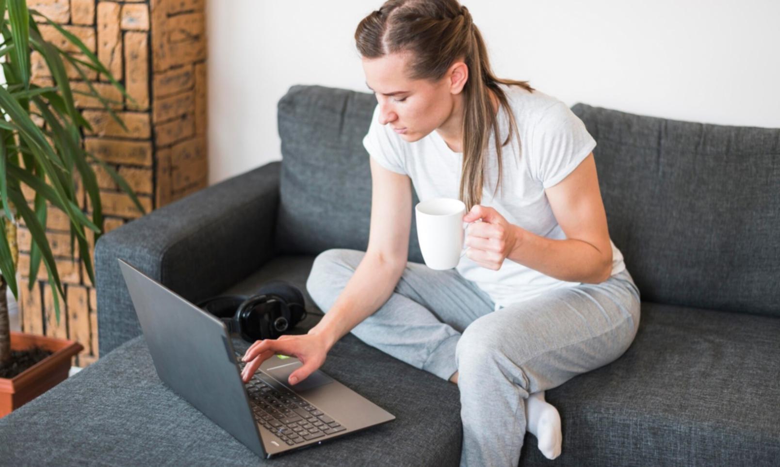 Professionelle Finanzberatung in modernem Büro
